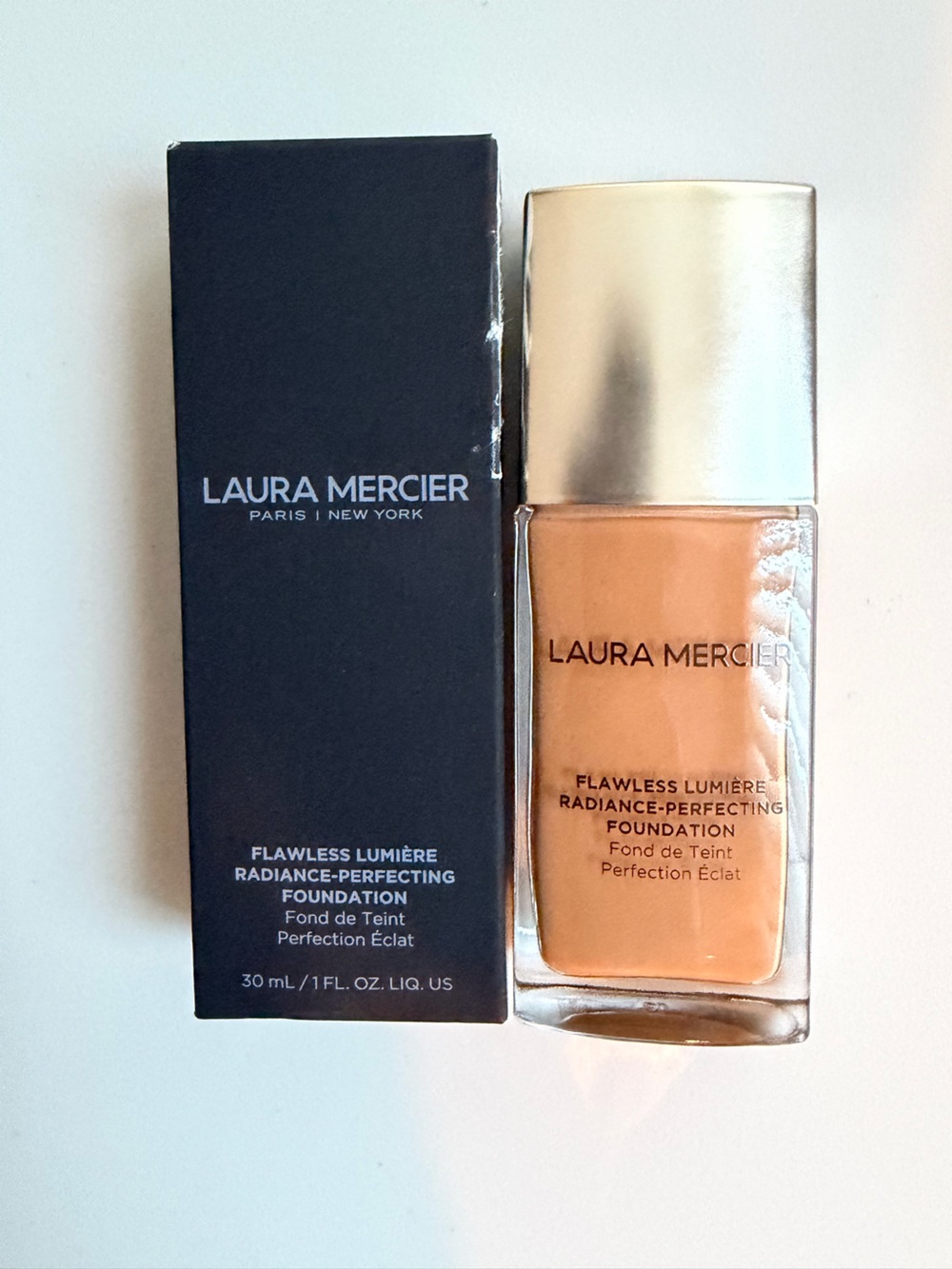 Laura Mercier Flawless Lumiere Radiance-Perfecting Foundation: 4N1 SUNTAN